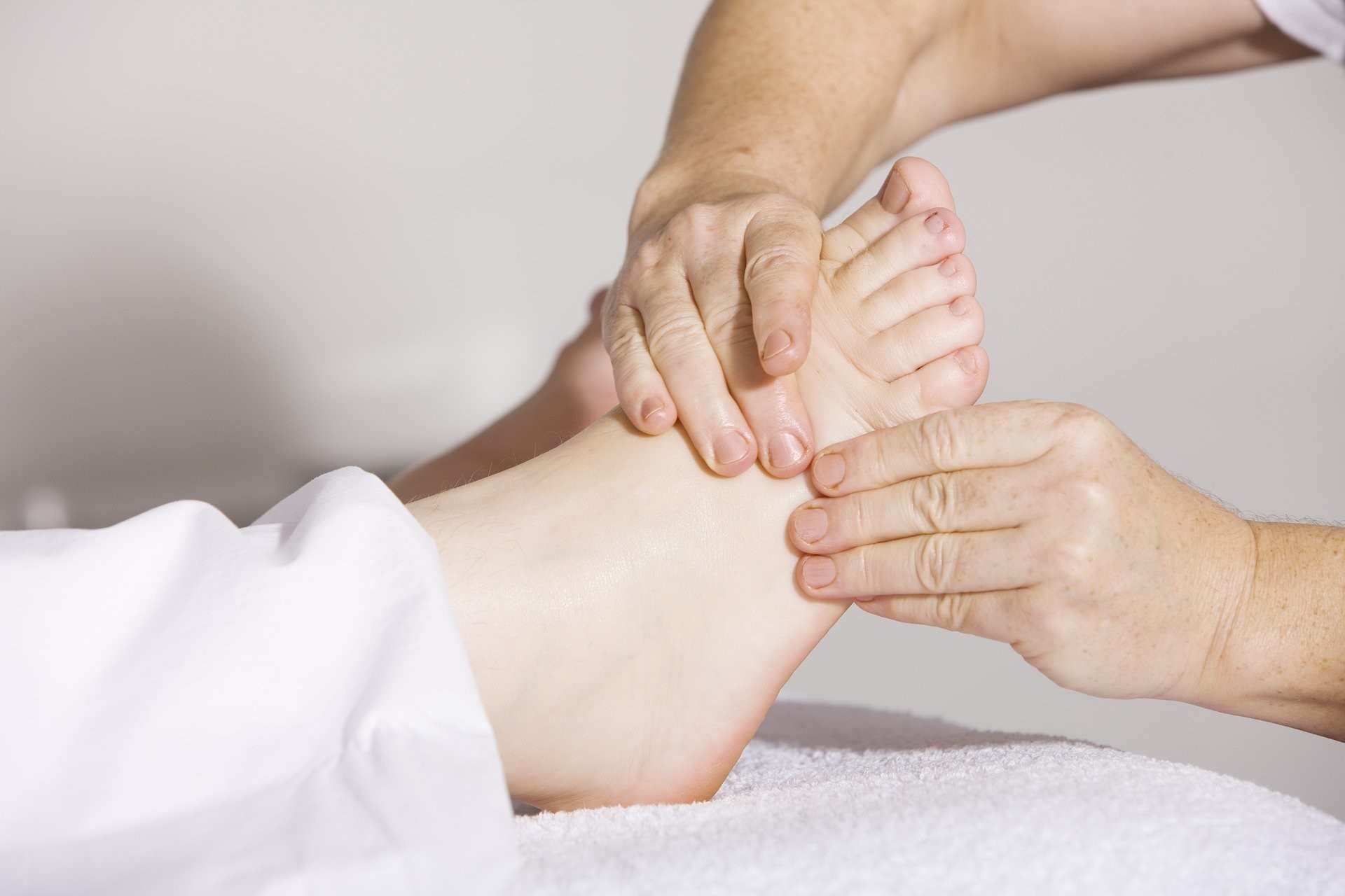 Cold water bucket benefits: improves circulation
